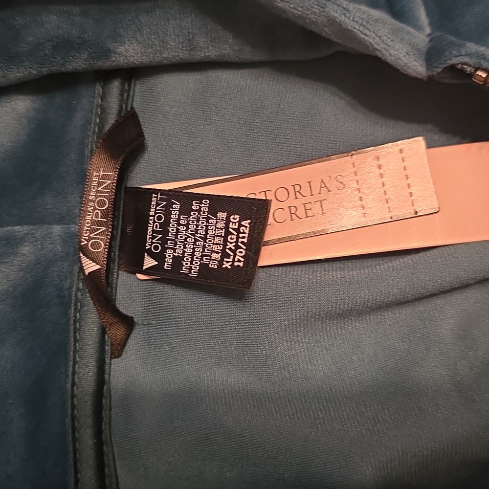 Victoria's Secret Teal Velour Hoodie Size XL - Picture 4 of 7